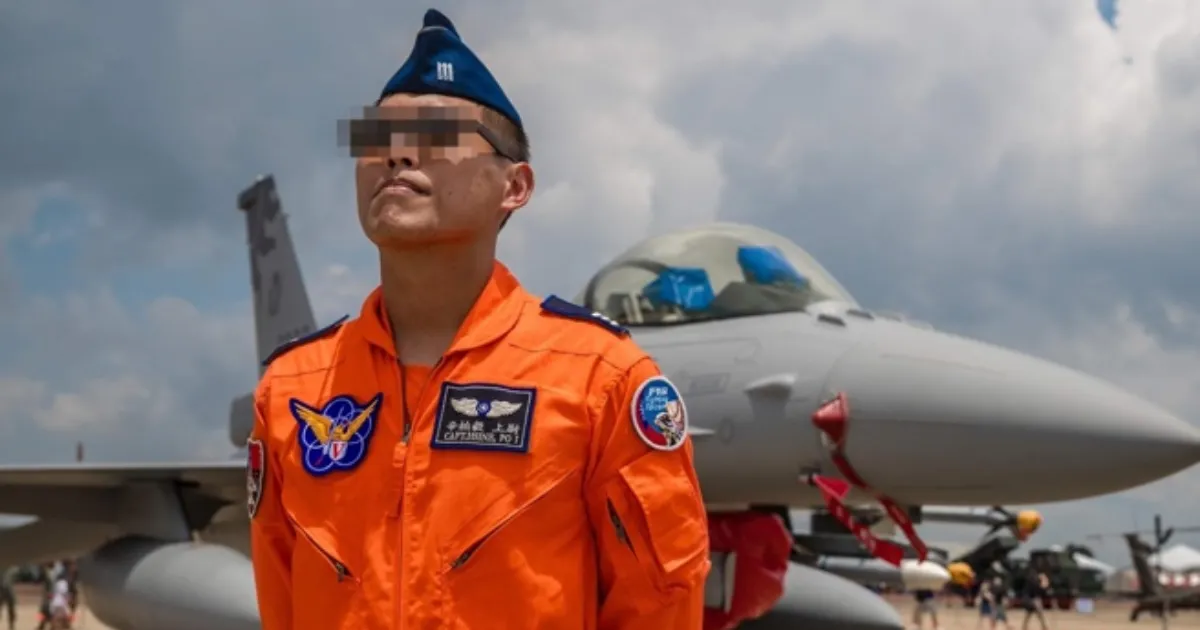 【2026最新】F-16飛官辛柏毅墜海失聯！花蓮夜航事故懶人包：剛度完蜜月、空間迷向成關鍵？