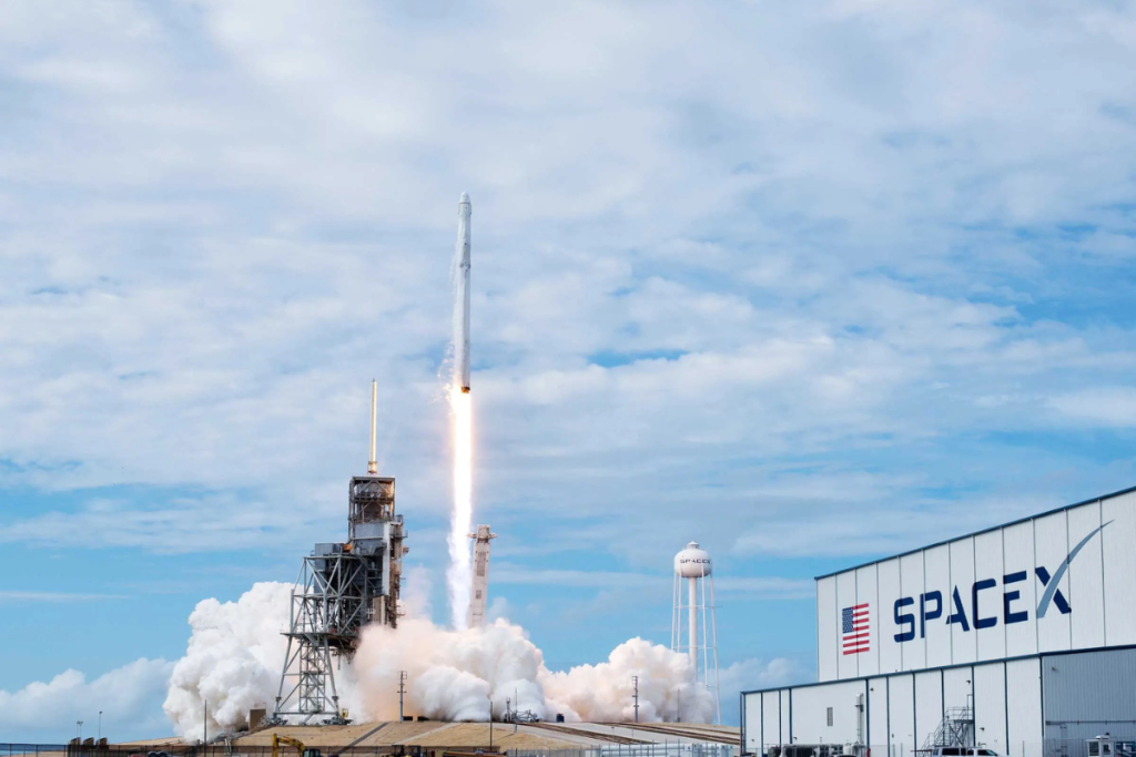 群創處置引爆話題:面板股狂飆背後,你該注意什麼? 7 受SpaceX概念股影響