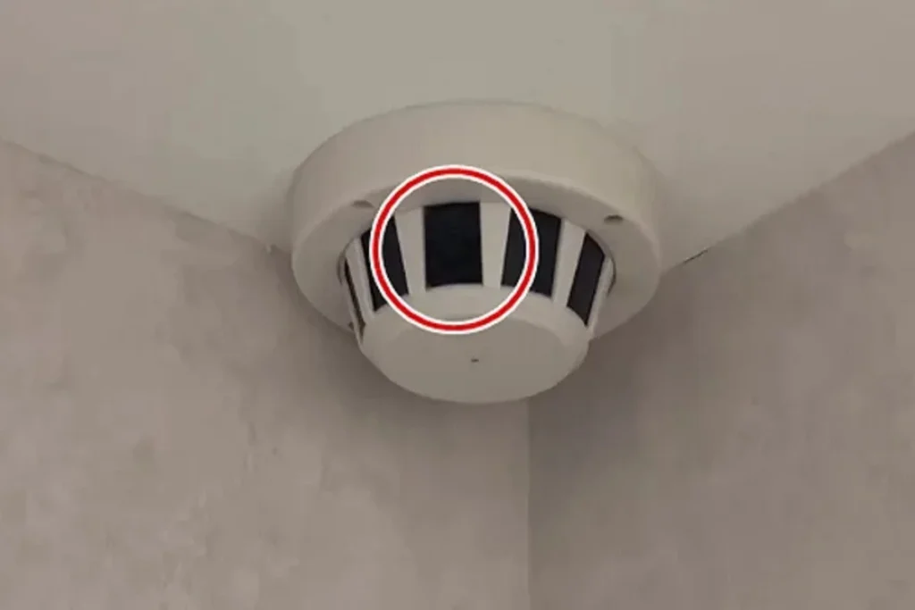 愛爾麗針孔偽裝成偵煙感測器